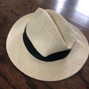 Gap hat